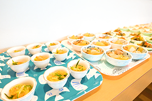 朝食手作りバイキング無料サービス